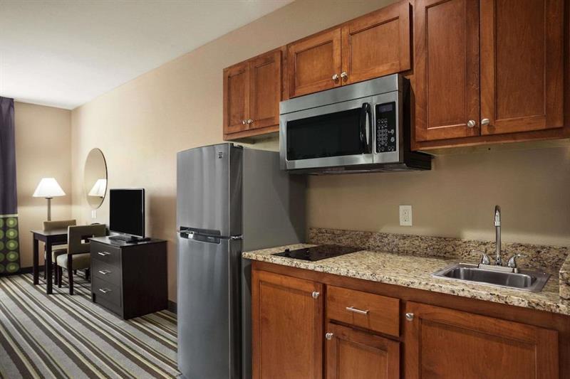 Surestay Plus Hotel By Best Western Owasso Tulsa North Exterior photo