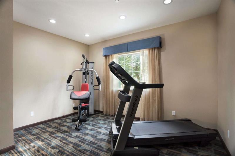 Surestay Plus Hotel By Best Western Owasso Tulsa North Exterior photo